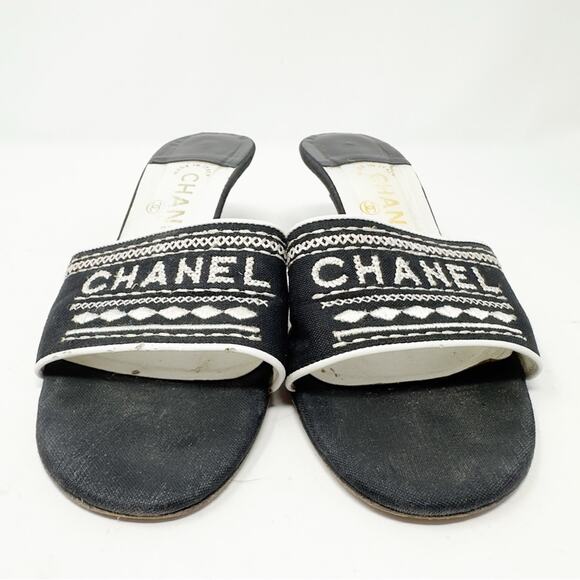 Chanel Vintage Black Embroidered Logo Slide Heels Size 37.5 - Picture 3 of 12